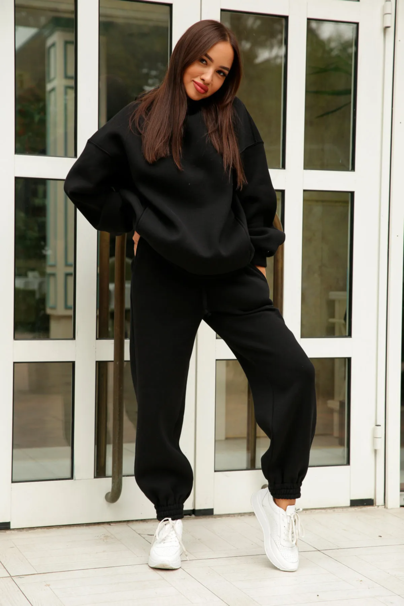 color Black 12